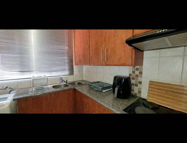 2 BEDROOM TOWNHOUSE FOR SALE IN NEW REDRUTH